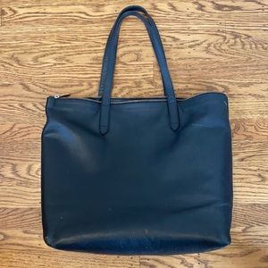 Cuyana Zipper Tote